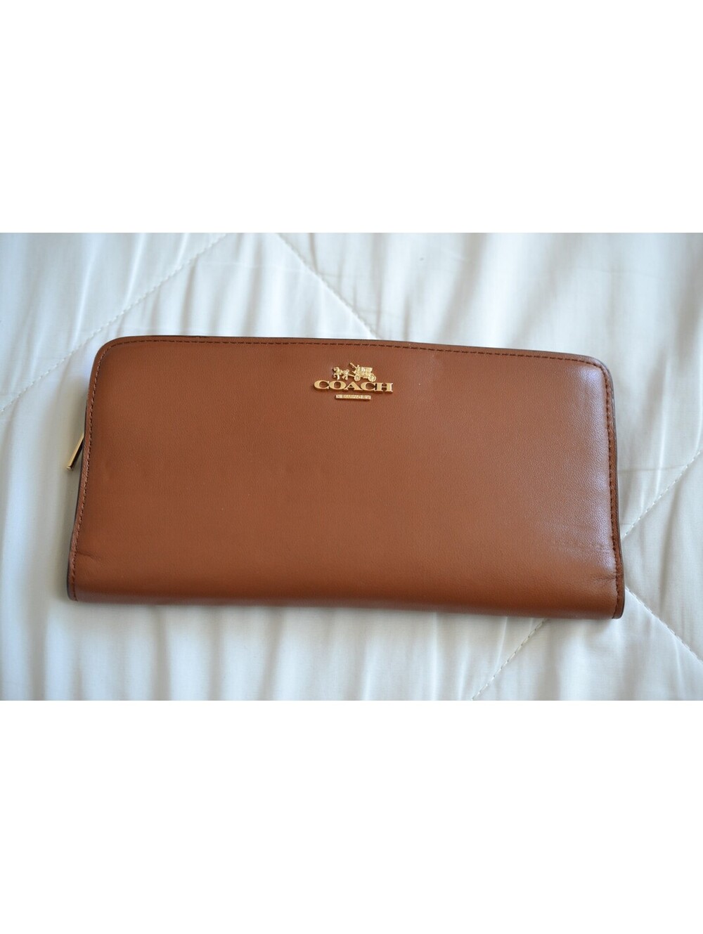 Coach Brown Leather Continental Wallet Gold Logo Zip Around Snap Tab